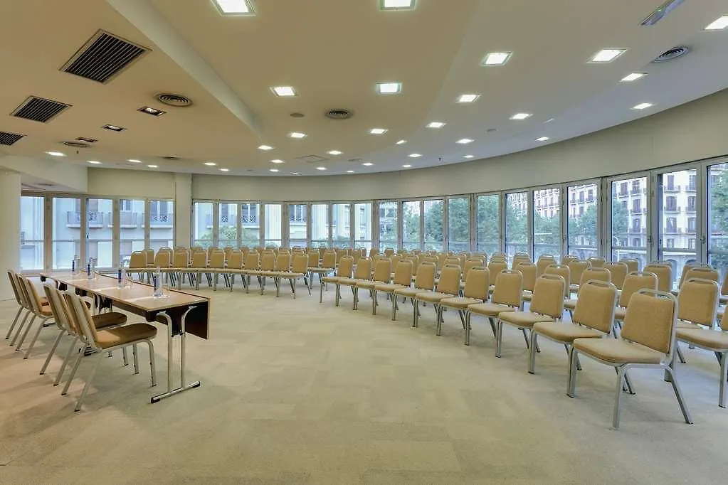 Hesperia Barcelona Presidente Otel 4*,