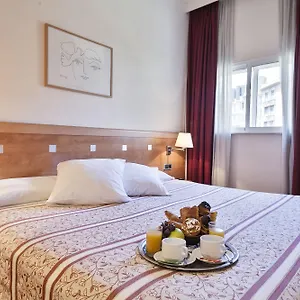 Otel Acta Antibes, Barselona
