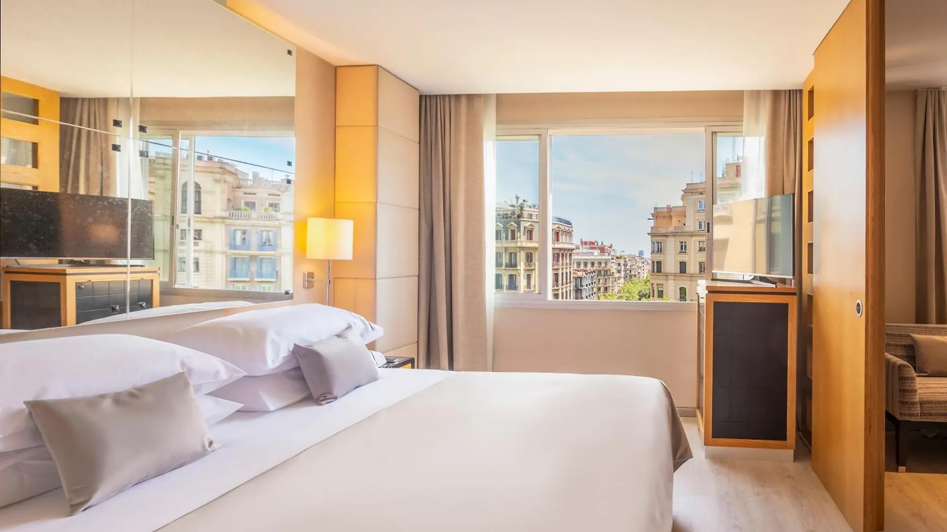 Hesperia Barcelona Presidente Hotel 4*,  Spain